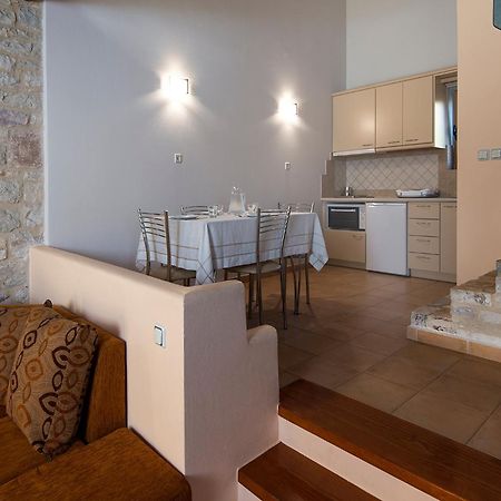Enastron Villas كيوبارِسِيا المظهر الخارجي الصورة