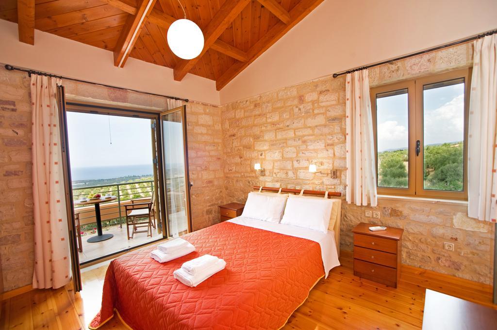 Enastron Villas كيوبارِسِيا الغرفة الصورة