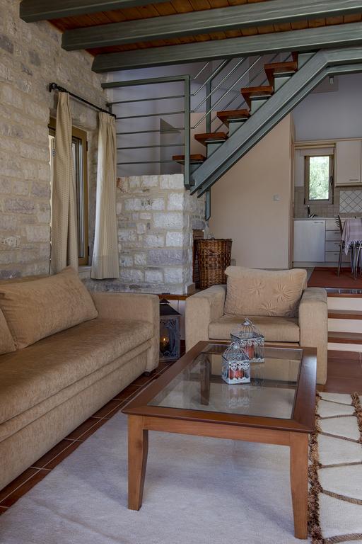 Enastron Villas كيوبارِسِيا المظهر الخارجي الصورة