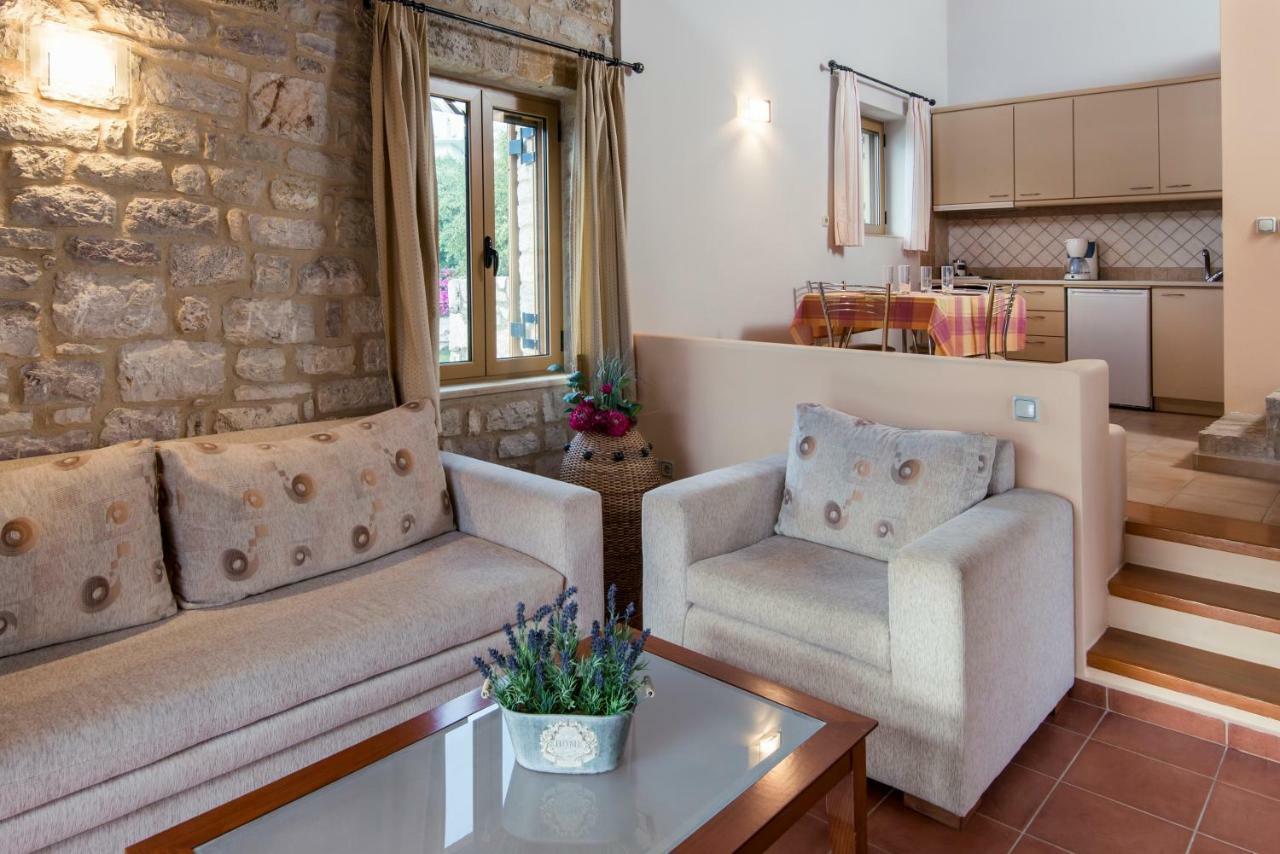 Enastron Villas كيوبارِسِيا المظهر الخارجي الصورة