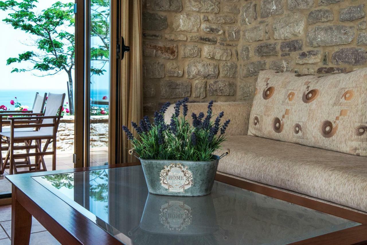 Enastron Villas كيوبارِسِيا المظهر الخارجي الصورة